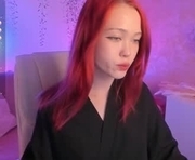 shellysnyder is a 19 year old female webcam sex model.