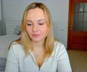 milanalils is a 22 year old female webcam sex model.