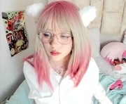 ta_miau is a 19 year old female webcam sex model.