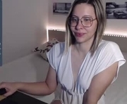 justmexy7 is a 31 year old female webcam sex model.