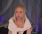 tessahamilton is a 18 year old female webcam sex model.