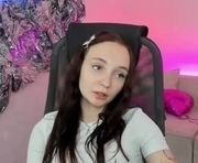 ameliamalina is a 19 year old female webcam sex model.