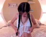 emmahale_ is a 22 year old female webcam sex model.