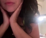 realraylynnxx is a  year old female webcam sex model.