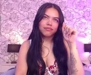 valentinegh is a 20 year old female webcam sex model.