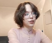 shy_kiss_twinkle_bloop is a 18 year old female webcam sex model.