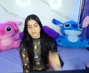 catalina_mega18 is a 18 year old female webcam sex model.