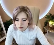 moonlitasuna is a 18 year old female webcam sex model.