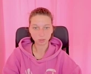 cuteellii is a 22 year old female webcam sex model.