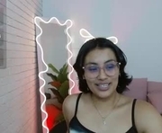 peachy_tay is a  year old female webcam sex model.