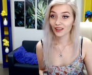 dakotamabs is a 20 year old female webcam sex model.