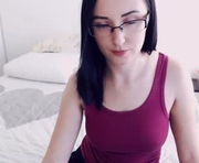 evadream1 is a 30 year old female webcam sex model.