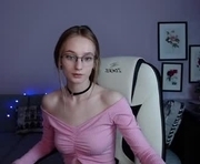 lissa__fox is a 19 year old female webcam sex model.