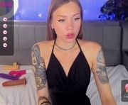 nicole_greene is a  year old female webcam sex model.