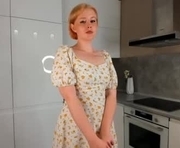 odelinadancy is a 18 year old female webcam sex model.