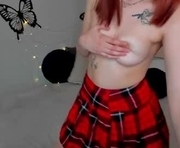 marshmallloww is a  year old female webcam sex model.