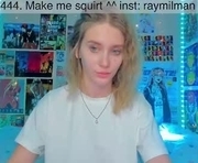 alicemilman is a 22 year old female webcam sex model.