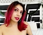 caroo_gomeez is a 18 year old female webcam sex model.