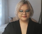 emeraldydream is a 26 year old female webcam sex model.