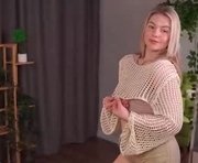 odetteborom is a 20 year old female webcam sex model.