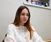 michaelehain is a 19 year old female webcam sex model.