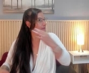 alice_h4rt is a 47 year old female webcam sex model.