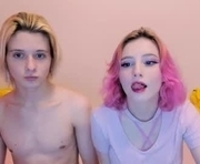 littlesweetkittens is a 18 year old couple webcam sex model.
