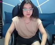 ary_cam230 is a 23 year old female webcam sex model.