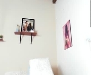 mandy_l33_ is a  year old female webcam sex model.