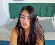 emily_lambert is a 18 year old female webcam sex model.