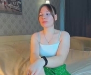 ethalcroke is a 18 year old female webcam sex model.