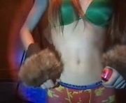 hunnyxbunni is a 20 year old female webcam sex model.
