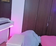 cyan_xo is a 21 year old female webcam sex model.