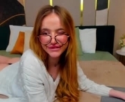 _bunnydollstella_ is a 19 year old female webcam sex model.