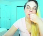 amandainbloom is a 26 year old female webcam sex model.