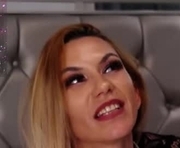 mayahales is a 29 year old female webcam sex model.