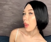 sary_dream is a 18 year old female webcam sex model.