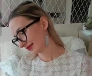 myster1oussherry is a 19 year old female webcam sex model.