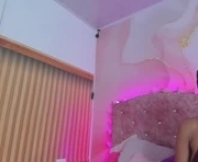 daishell_thompson_ is a  year old female webcam sex model.
