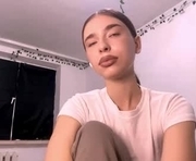 viviennebreihan is a  year old female webcam sex model.