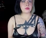 lennablack_ is a 25 year old female webcam sex model.