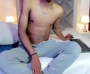 suckdream1 is a 19 year old couple webcam sex model.