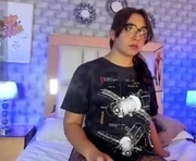 zaira_fisher is a  year old female webcam sex model.
