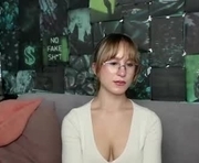 alishakelly is a  year old female webcam sex model.