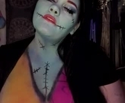 nightshade8807 is a  year old female webcam sex model.