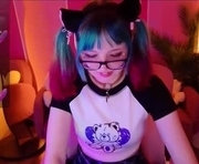 666_marshmallow is a 19 year old female webcam sex model.