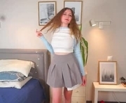 hasta_la_kissy is a 18 year old female webcam sex model.