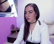 sofi_martinezz is a 24 year old female webcam sex model.