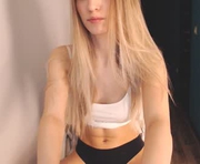 ramonatorres_ is a 20 year old female webcam sex model.
