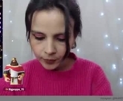 miarobinn_ is a  year old female webcam sex model.